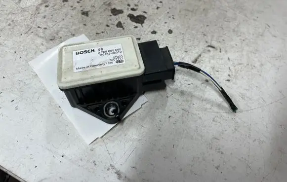 Toyota Auris 150 ESP acceleration yaw rate sensor 0265005650 8918306010 07033