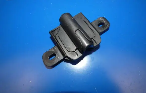 Volvo V40 Engine bonnet/hood lock/catch 