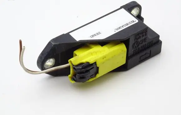 Volkswagen Golf IV Airbag deployment crash/impact sensor 6Q0909606