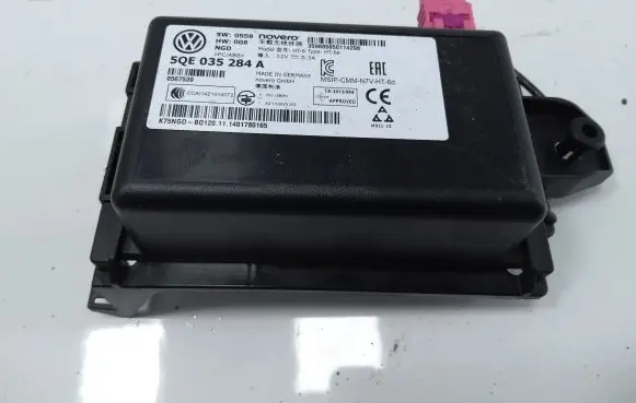 Volkswagen Golf VII Other control units/modules 5QE035284