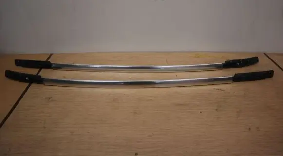 Volvo V40 Cross country Roof bar rail 31385000 31385001