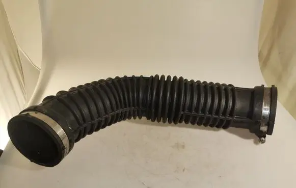 Renault Master III Air intake hose/pipe