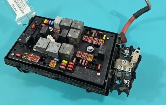 Opel Astra J Fuse box set 3343768 IMPRK1570677