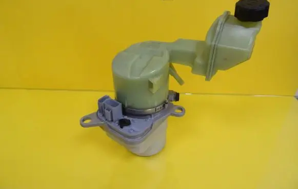 Ford Fiesta Power steering pump 5S613K514CC