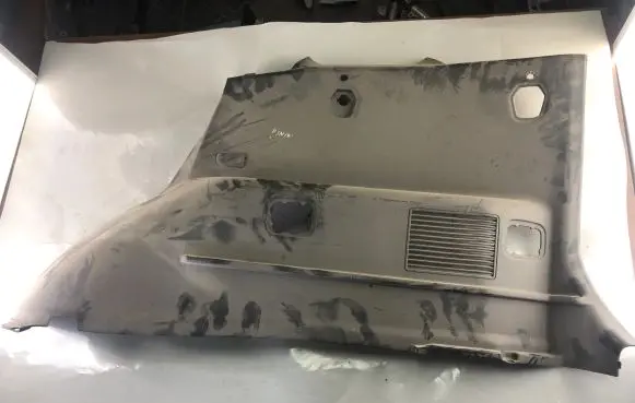 Mitsubishi Pajero Pinin Trunk/boot lower side trim panel 