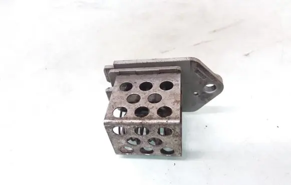 Citroen Xsara Picasso Coolant fan relay 9641212580