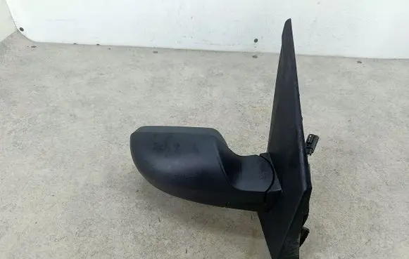 Ford Fusion Front door electric wing mirror 