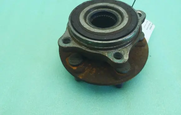 Jaguar F-Pace Front wheel hub HK832C300DA