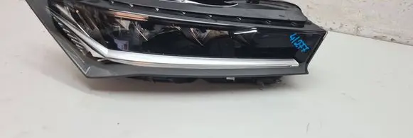 Skoda Superb B9 Headlight/headlamp 3P1941016