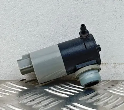 Toyota Auris 150 Windscreen/windshield washer pump 30892 100621A 750760
