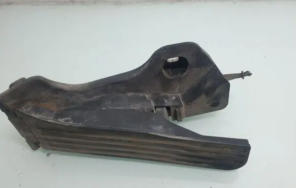 Skoda Yeti (5L) Accelerator throttle pedal 1K1721503S
