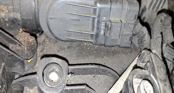 Citroen C4 I Mass air flow meter 08850597