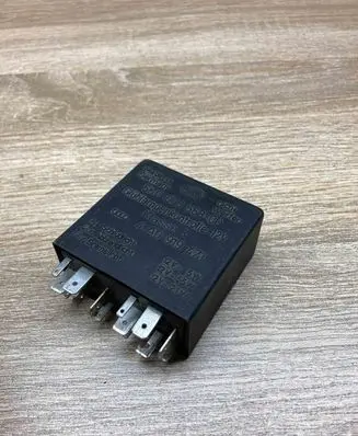 Audi 100 S4 C4 Other relay 4A0919471 5KG006568