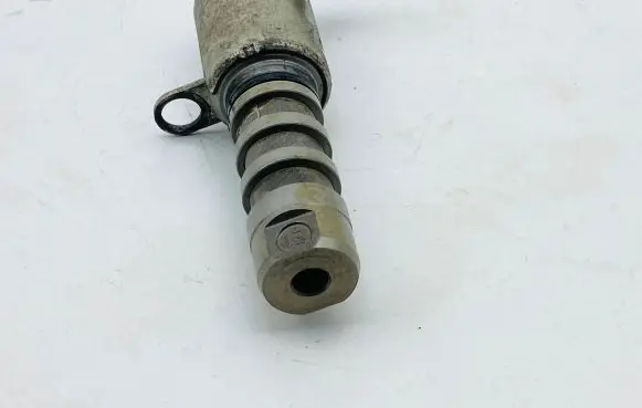 Audi Q7 4M Camshaft vanos timing valve 06E257T