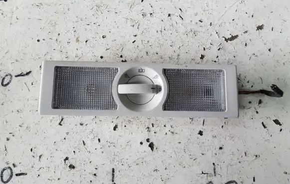 Volkswagen Polo V 6R Front seat light