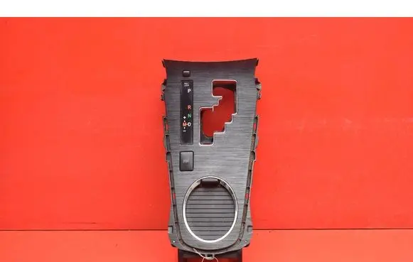 Toyota Avensis Verso Center console 55625-05020