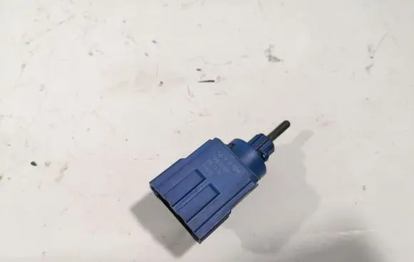 Audi A4 S4 B6 8E 8H Brake pedal sensor switch 1J0927189E