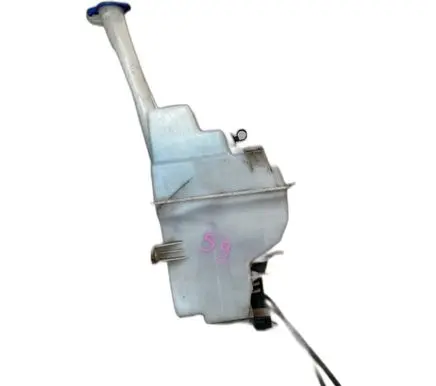 KIA Sportage Windshield washer fluid reservoir/tank 