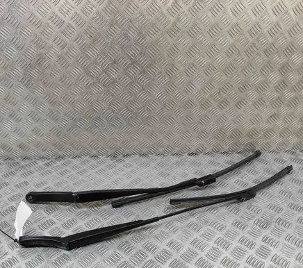 Volkswagen PASSAT B7 Windshield/front glass wiper blade 3AB955410 3AB955409