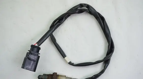 Volkswagen Golf VII Lambda probe sensor 04E906262EA 0258030290