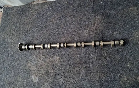 BMW 3 F30 F35 F31 Camshaft 8630463