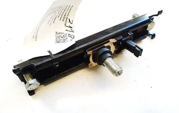 Maserati Ghibli Seat belt adjustment rail 6700014250