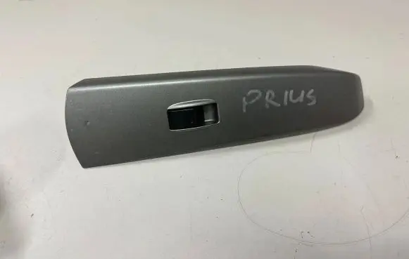 Toyota Prius (XW20) Electric window control switch 7423147080