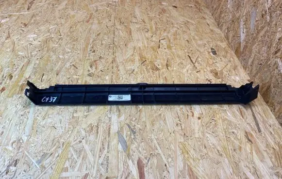 BMW X3 G01 Radiator mount bracket 8589082