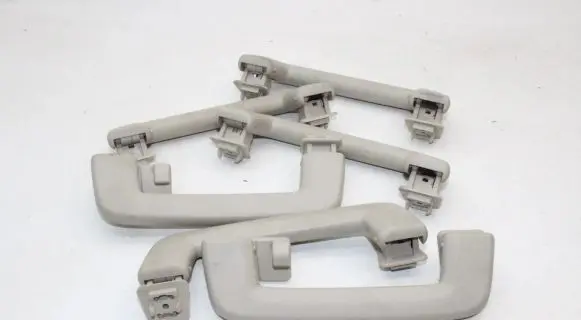 Land Rover Discovery 3 - LR3 A set of handles for the ceiling 