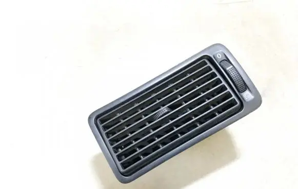 Volkswagen Golf IV Dash center air vent grill 1j1819704c