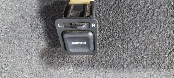 Honda Civic Wing mirror switch 1834982