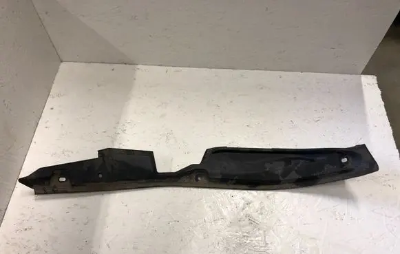 BMW 1 F70 Fender end trim 5A35FE7 19183210 51765A35FE7