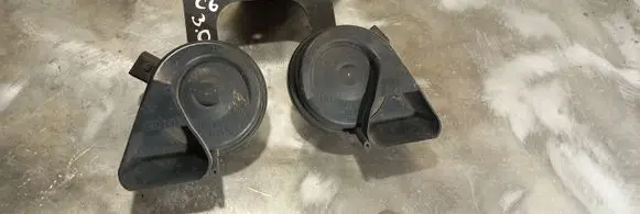 Audi A6 S6 C6 4F Horn signal 4F0951229