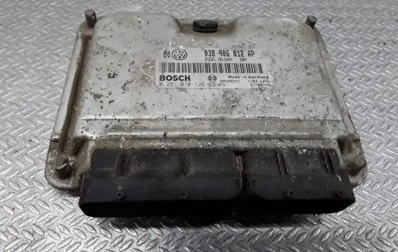 Volkswagen Golf IV Engine control unit/module 038906012AP 0281010126