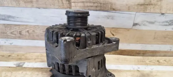 BMW 5 F10 F11 Generator/alternator 8507625 2608668D FG23S032