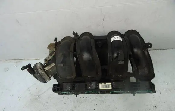 Ford Fiesta Intake manifold 4M5G-9424-CC
