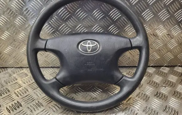 Toyota Avensis Verso Steering wheel