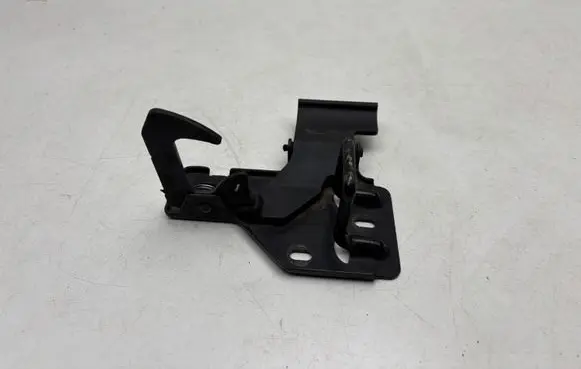 Volkswagen Touareg I Engine bonnet/hood lock/latch loop/hook 6Q0823480B