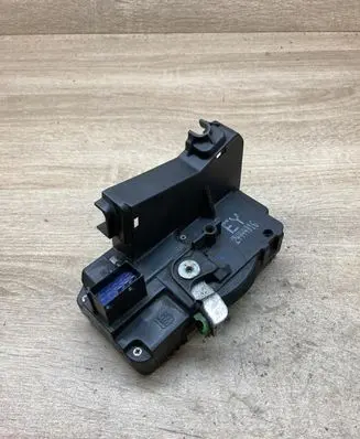 Opel Zafira A Front door lock 24444016