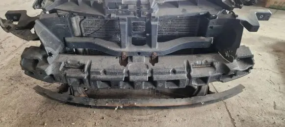Volkswagen PASSAT B6 Bottom radiator support slam panel 