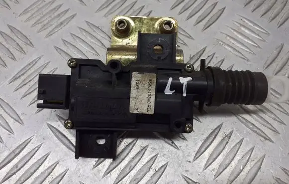 Chrysler PT Cruiser Sliding door latching motor 05067139
