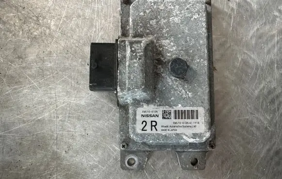 Nissan Qashqai Gearbox control unit/module EMU10010N