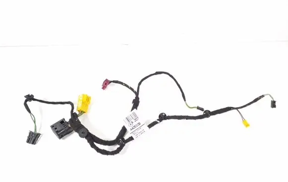 Mercedes-Benz E C207 W207 Front door wiring loom A2074405108