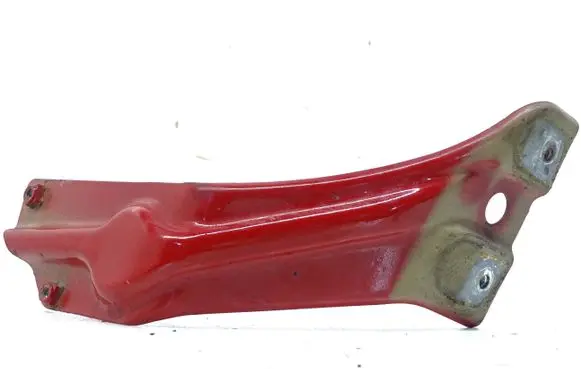 Volkswagen Scirocco Fender mounting bracket 1K8821136