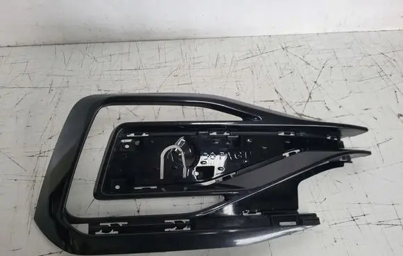 Volkswagen PASSAT B8 Front bumper lower grill 3G0853794B