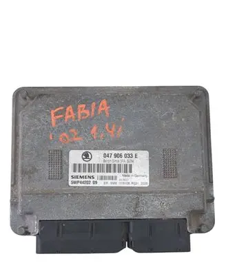 Skoda Fabia Mk1 (6Y) Engine control unit/module 047906033E 5WP4420209 3PASJ34