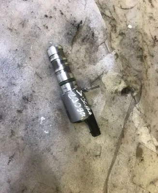 Skoda Scala Camshaft vanos timing valve 05c906455a