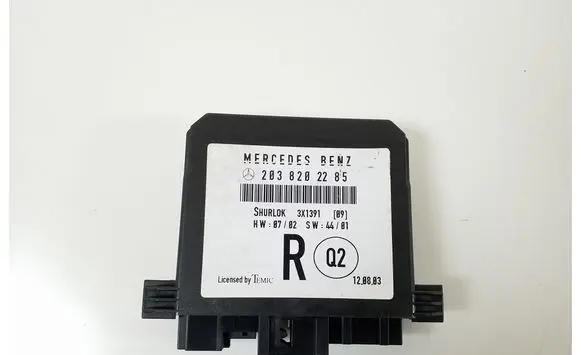 Mercedes-Benz C W203 Door control unit/module A2038202285