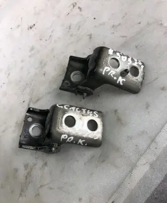 Citroen C4 Cactus Front door hinge set 08818u3