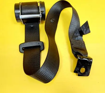 Opel Corsa D Middle seatbelt (rear) 616804500A 616093400